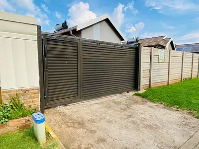 3 Bedroom House To Rent in Alberton - NA04.webp