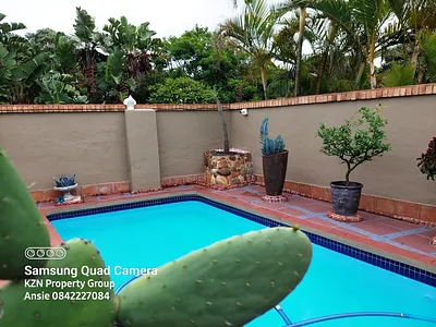 3 Bedroom Townhouse For Sale in Margate - sWu2.webp