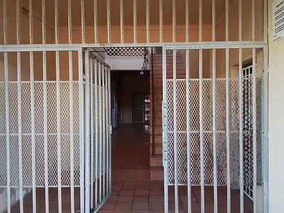 2 Bedroom Apartment To Rent in Margate - e3WQ.webp