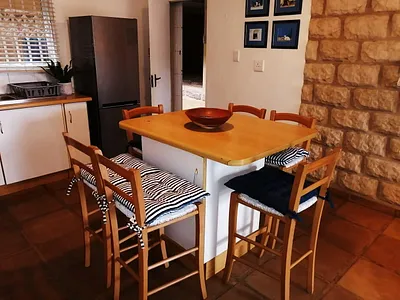 2 Bedroom Apartment For Sale in Margate - HuFk.webp