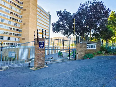 2 Bedroom Apartment To Rent in Bellville - Qvq1.webp