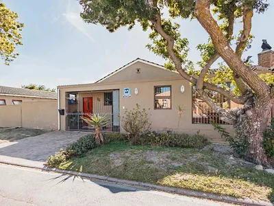 4 Bedroom House To Rent in Brackenfell - img