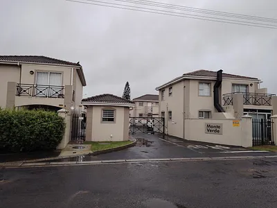 2 Bedroom Townhouse To Rent in Goodwood - htVo.webp
