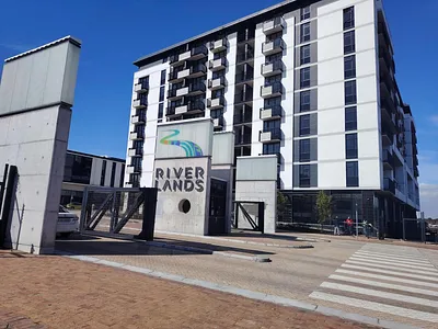 2 Bedroom Apartment To Rent in Cape Town - img