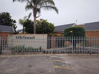 3 Bedroom Townhouse To Rent in Brackenfell - jlz4.webp
