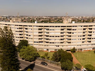 2 Bedroom Apartment To Rent in Parow - M4BE.webp