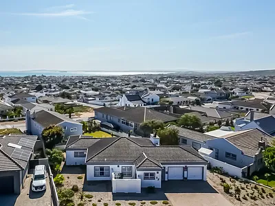 3 Bedroom House For Sale in Langebaan - Phmb.webp