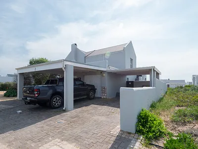 5 Bedroom House For Sale in Langebaan - RzRw.webp