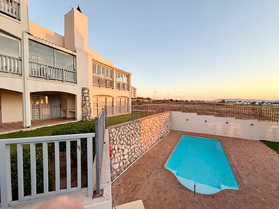 2 Bedroom Apartment For Sale in Langebaan - dvX1.webp