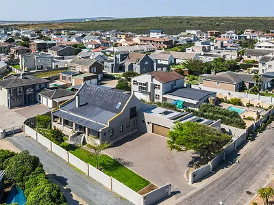 3 Bedroom House For Sale in Langebaan - mxFw.webp