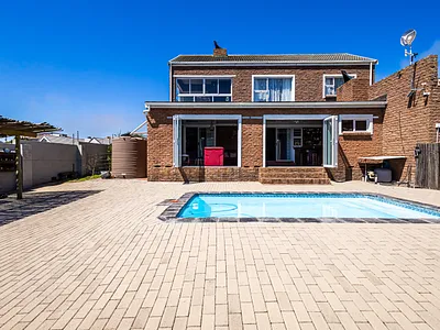 3 Bedroom House For Sale in Langebaan - zmY9.webp