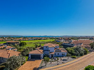 3 Bedroom House For Sale in Langebaan - Jdo6.webp