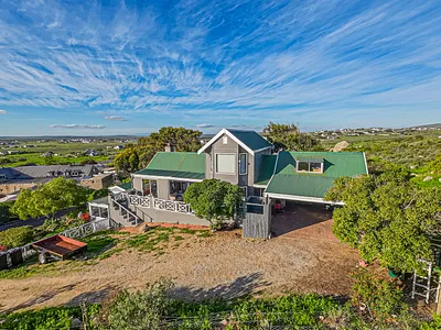 3 Bedroom House For Sale in Langebaan - img
