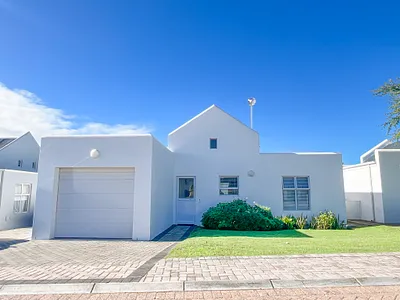 3 Bedroom House For Sale in Langebaan - img