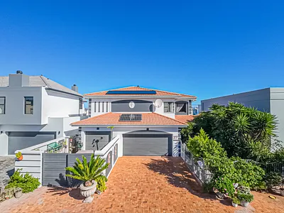 4 Bedroom House For Sale in Langebaan - img
