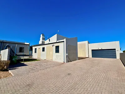 5 Bedroom House For Sale in Langebaan - bWQR.webp