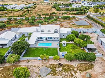 4 Bedroom House For Sale in Langebaan - img
