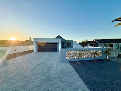 3 Bedroom House For Sale in Langebaan - img