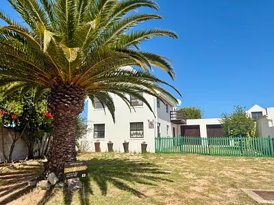 3 Bedroom House For Sale in Langebaan - img