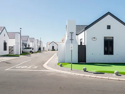 2 Bedroom House For Sale in Langebaan - t3Gd.webp