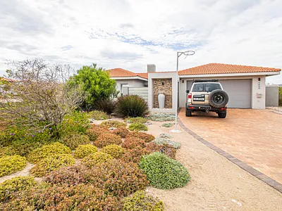 3 Bedroom House For Sale in Langebaan - 6mQK.webp