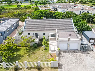 3 Bedroom House For Sale in Langebaan - RXK2.webp