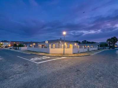 3 Bedroom House For Sale in Langebaan - cURV.webp