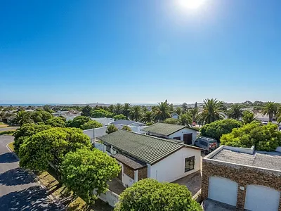 3 Bedroom House For Sale in Langebaan - yPbz.webp