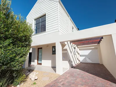3 Bedroom House For Sale in Langebaan - RNnV.webp