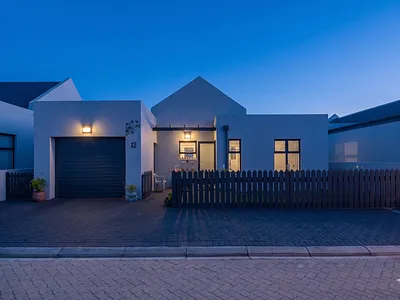 3 Bedroom House For Sale in Langebaan - Lh8J.webp