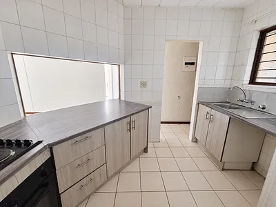 3 Bedroom Apartment To Rent in Randburg - ODCK.webp
