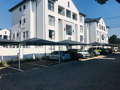 1 Bedroom Apartment To Rent in Sandton - IZq3.webp