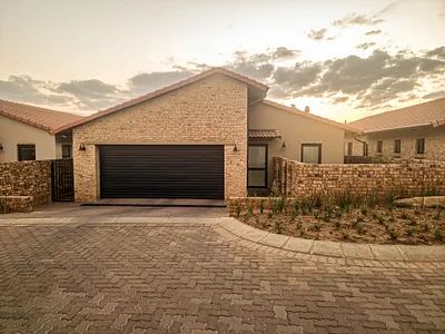 3 Bedroom Townhouse To Rent in Krugersdorp - img