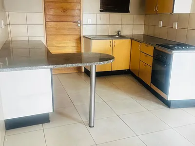 1 Bedroom Apartment To Rent in Johannesburg - 87cP.webp