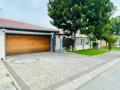 3 Bedroom House To Rent in Midrand - 4rOt.webp