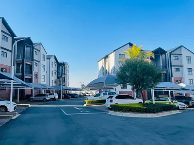 2 Bedroom Apartment For Sale in Randburg - img