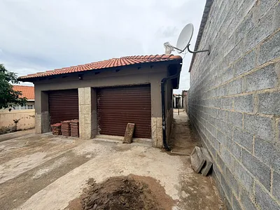 4 Bedroom House To Rent in Centurion - img