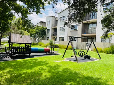 2 Bedroom Apartment For Sale in Sandton - img