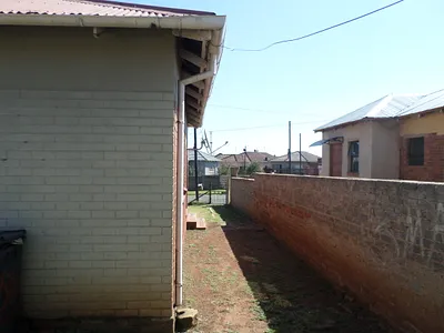 2 Bedroom House To Rent in Johannesburg - img