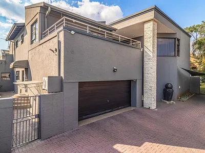 4 Bedroom House For Sale in Edenvale - K13S.webp