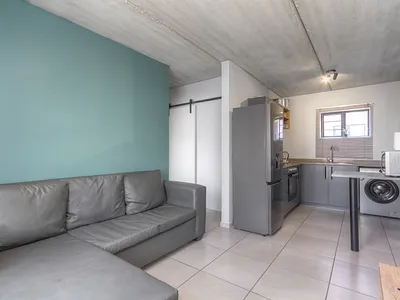 2 Bedroom Apartment For Sale in Soweto - 4SEr.webp