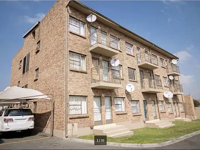 1 Bedroom Apartment For Sale in Krugersdorp - 6yAf.webp
