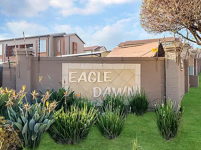 2 Bedroom Apartment For Sale in Roodepoort - J4RE.webp