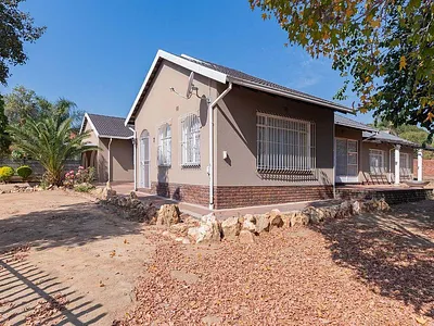 4 Bedroom House For Sale in Kempton Park - hQFJ.webp