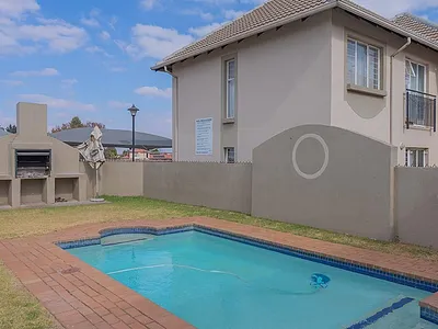 1 Bedroom Apartment For Sale in Klippoortjie, Boksburg - 850y.webp