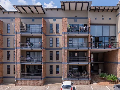 2 Bedroom Apartment For Sale in Germiston - TsT7.webp