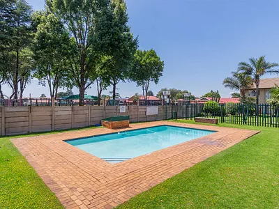 2 Bedroom Apartment For Sale in Boksburg - LmNG.webp