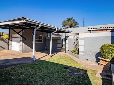 3 Bedroom Townhouse For Sale in Germiston - kHBC.webp