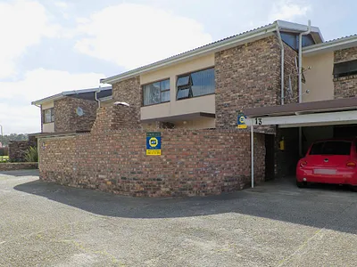 3 Bedroom Townhouse For Sale in Port Elizabeth - img
