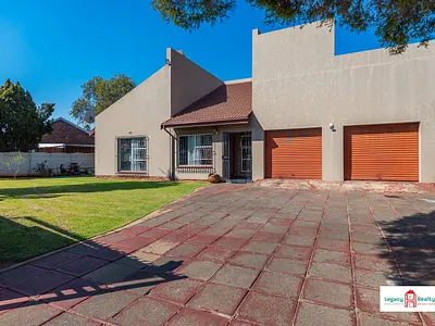 3 Bedroom House For Sale in Klippoortjie, Boksburg - tmpV.webp